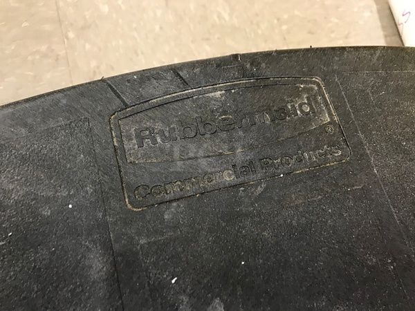 Rubbermaid 500 Lbs Cart w/ Push Handle - Image 2 of 3