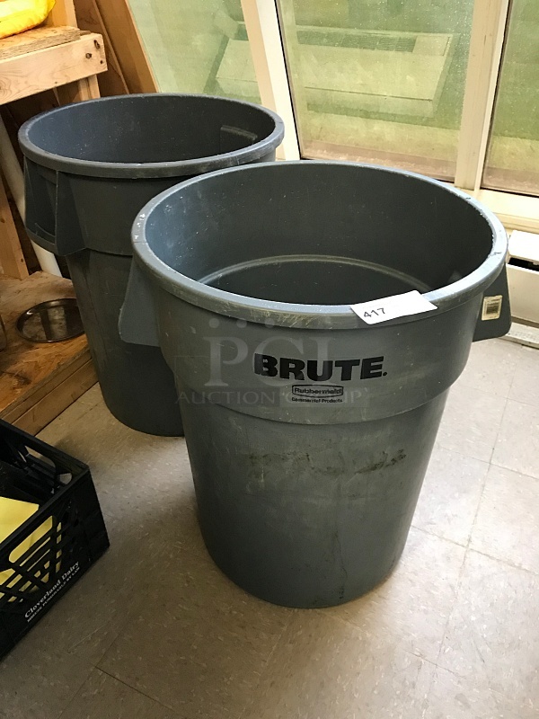 Two Brute Trash Cans - Image 1 of 1