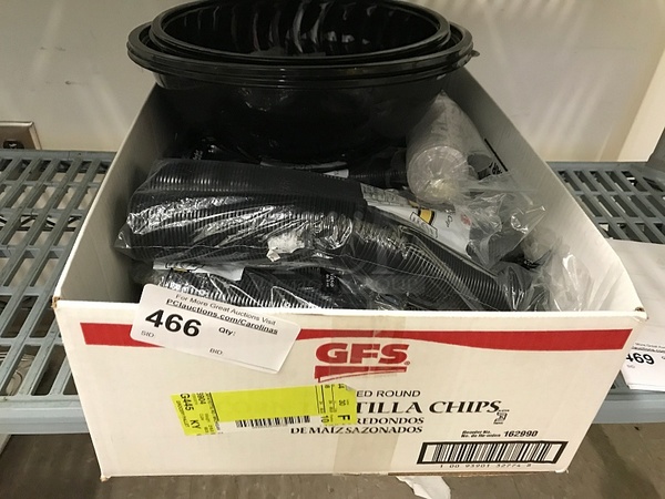 Assorted Plastic Lids & Bowels - Image 1 of 1