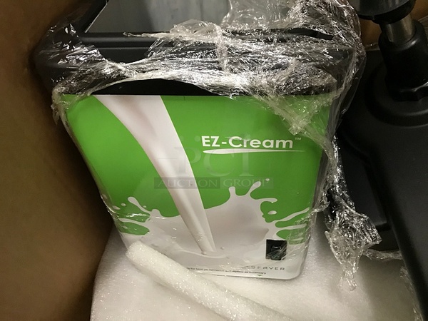 NEW IN BOX! EZ_Cream Creamer Dispenser - Image 2 of 2
