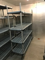 Metro Max Q Storage Shelf on Casters w/ Four Shelves