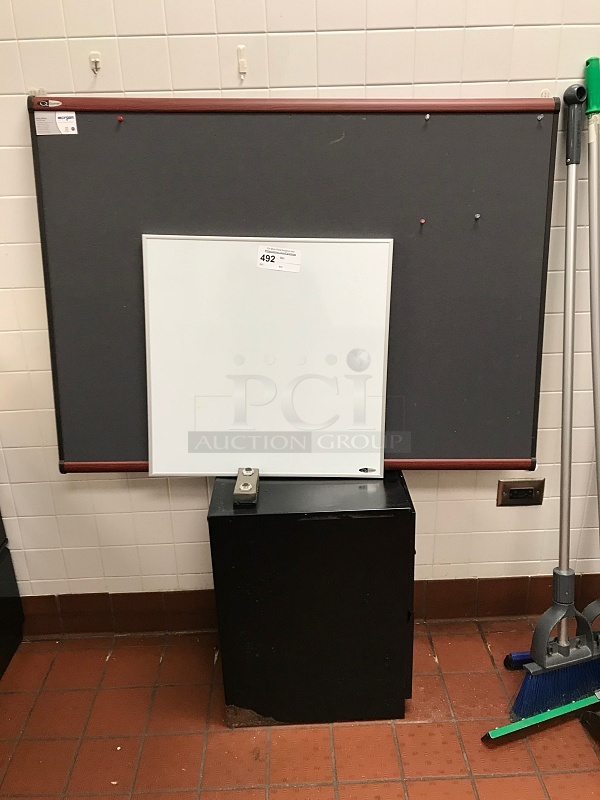 Wall Mounted Pin Board & Whiteboard