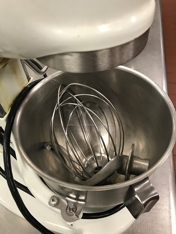 Hobart N50 5 Qt. Commercial Countertop Mixer with Accessories & Bowl, 120V 1ph, Tested & Working! (See Video) - Image 4 of 5