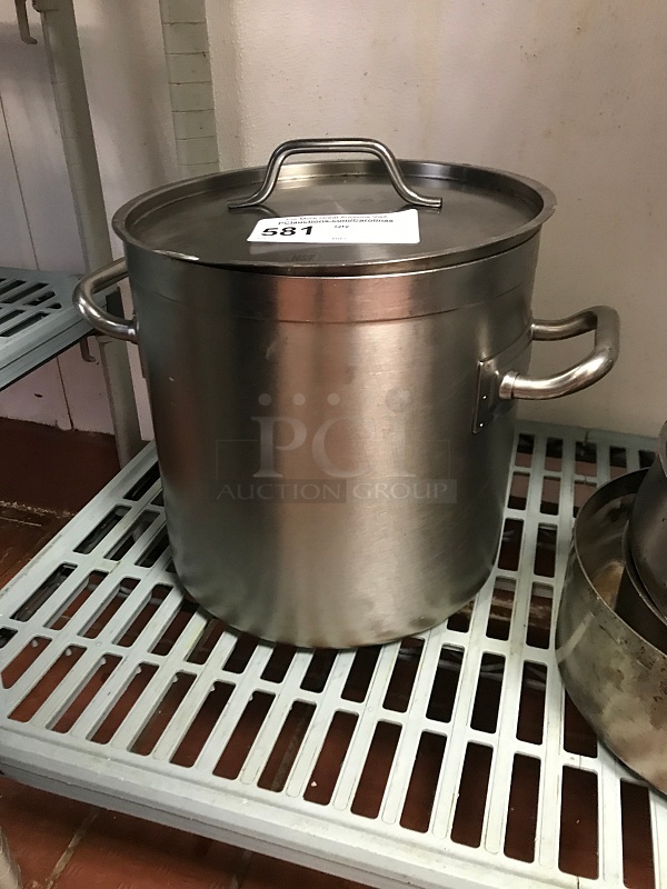 Piazza Stock Pot w/ Lid - Image 1 of 2