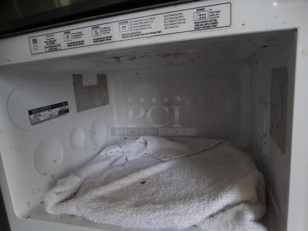 General Electric Model JES1344SK Countertop Microwave Oven. 22x15x13 - Image 5 of 6