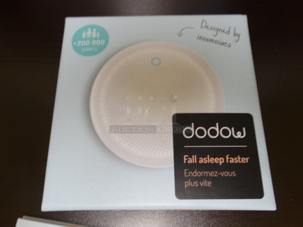 IN ORIGINAL BOX! Dodow Sleep Aid Device - Image 6 of 12