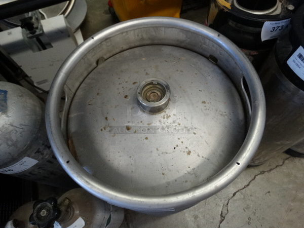 Metal Half Size Barrel Keg. 16x16x23
 - Image 4 of 6