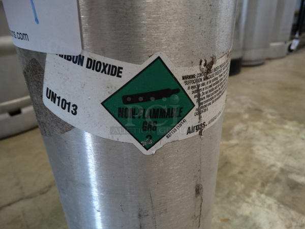 Metal CO2 Tank. 5x5x18
 - Image 4 of 5