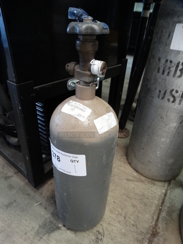 Metal CO2 Tank. 5x5x18
 - Image 2 of 4