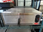 NICE! Avantco Model 177CPO12TS Stainless Steel Commercial Countertop Pizza Oven. 120 Volts, 1 Phase. 18x15x7.5. Tested and Working!