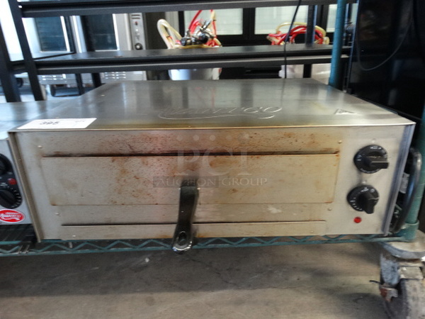 NICE! Avantco Stainless Steel Commercial Countertop Pizza Oven. 120 Volts, 1 Phase. 24x20x8. Tested and Working!