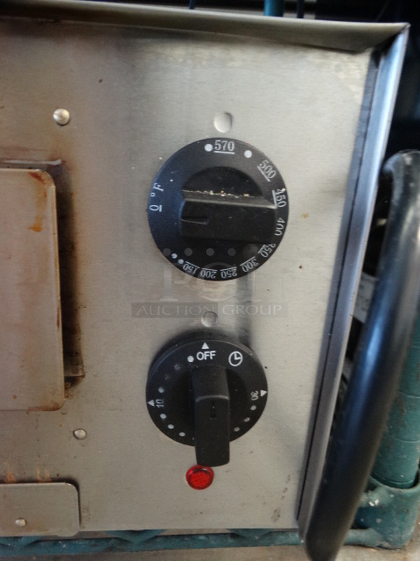 NICE! Avantco Stainless Steel Commercial Countertop Pizza Oven. 120 Volts, 1 Phase. 24x20x8. Tested and Working! - Image 4 of 6