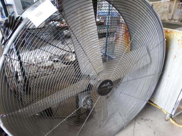 BigCountryBreeze Model BDF-42DTA Metal Fan. 44x23x44 - Image 5 of 5
