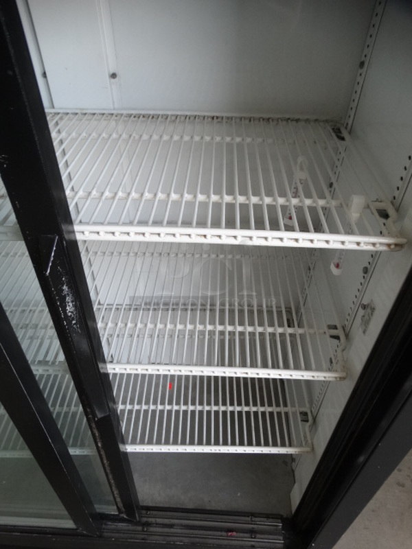 NICE! True Model GDM-33-SL-60PE5 Commercial 2 Door Reach In Cooler Merchandiser. 115 Volts, 1 Phase. 40x21x60. Tested and Powers On But Does Not Get Cold - Image 4 of 6