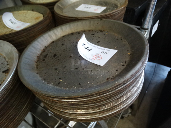 40 Metal Round Pans. 10x10x1. 40 Times Your Bid! - Image 2 of 2