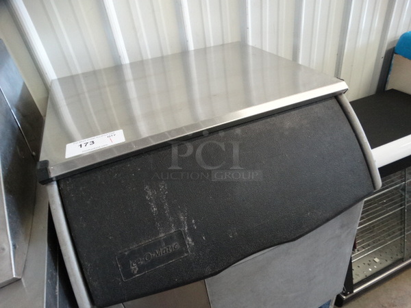 GREAT! Ice O Matic Model ICEU150FA4 Commercial Self Contained Ice Machine. 115 Volts, 1 Phase. 24x25x39 - Image 4 of 7