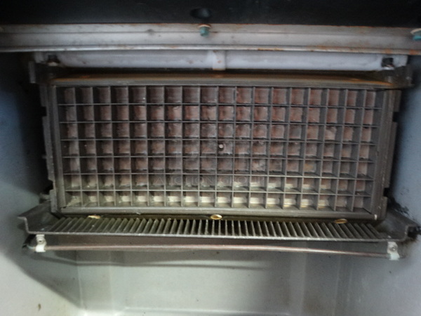 GREAT! Ice O Matic Model ICEU150FA4 Commercial Self Contained Ice Machine. 115 Volts, 1 Phase. 24x25x39 - Image 6 of 7
