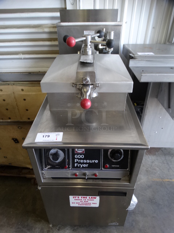 FANTASTIC! Henny Penny Model 600 Stainless Steel Commercial Floor Style Natural Gas Powered Pressure Fryer. 18x40x45