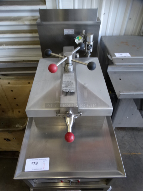 FANTASTIC! Henny Penny Model 600 Stainless Steel Commercial Floor Style Natural Gas Powered Pressure Fryer. 18x40x45 - Image 4 of 9