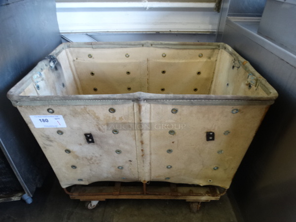 White Bin on Commercial Casters. 31x21x26 - Image 1 of 4