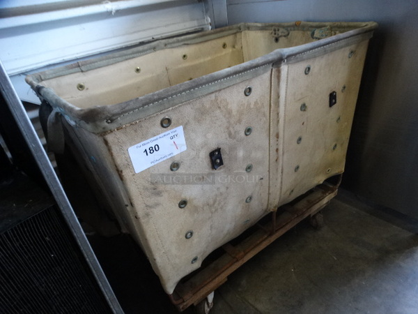 White Bin on Commercial Casters. 31x21x26 - Image 2 of 4