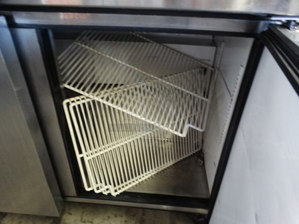 NICE! 2009 True Model TSSU-72-12 Stainless Steel Commercial Sandwich Salad Prep Table Bain Marie on Commercial Casters. 115 Volts, 1 Phase. 72x30x43. Tested and Working! - Image 5 of 8