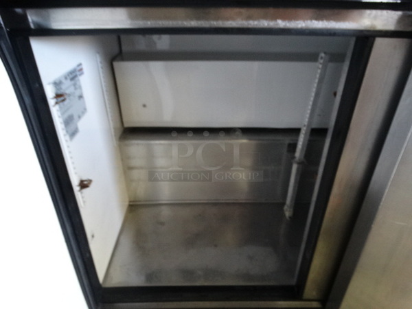 NICE! 2009 True Model TSSU-72-12 Stainless Steel Commercial Sandwich Salad Prep Table Bain Marie on Commercial Casters. 115 Volts, 1 Phase. 72x30x43. Tested and Working! - Image 7 of 8