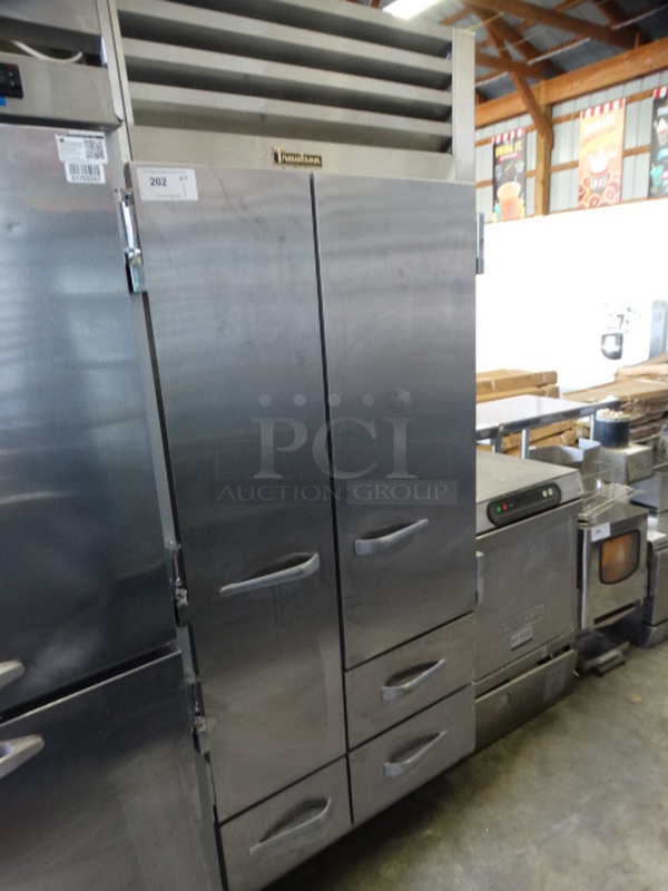 GREAT! Traulsen Model URS36DT Stainless Steel Commercial Cooler Freezer w/ 3 Lower Drawers. 115 Volts, 1 Phase. 36x27x81 - Image 2 of 9
