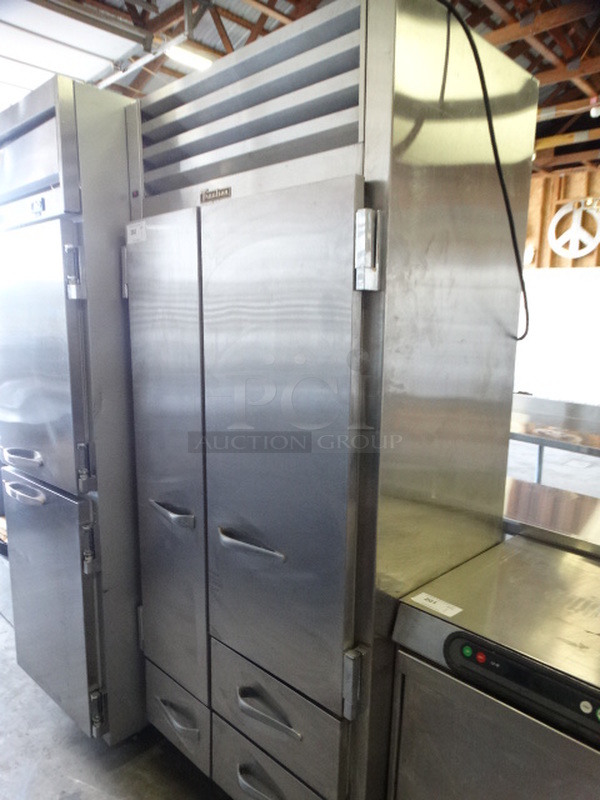 GREAT! Traulsen Model URS36DT Stainless Steel Commercial Cooler Freezer w/ 3 Lower Drawers. 115 Volts, 1 Phase. 36x27x81 - Image 3 of 9