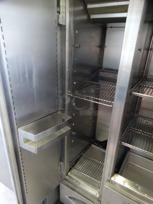 GREAT! Traulsen Model URS36DT Stainless Steel Commercial Cooler Freezer w/ 3 Lower Drawers. 115 Volts, 1 Phase. 36x27x81 - Image 5 of 9