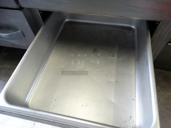 GREAT! Traulsen Model URS36DT Stainless Steel Commercial Cooler Freezer w/ 3 Lower Drawers. 115 Volts, 1 Phase. 36x27x81 - Image 8 of 9