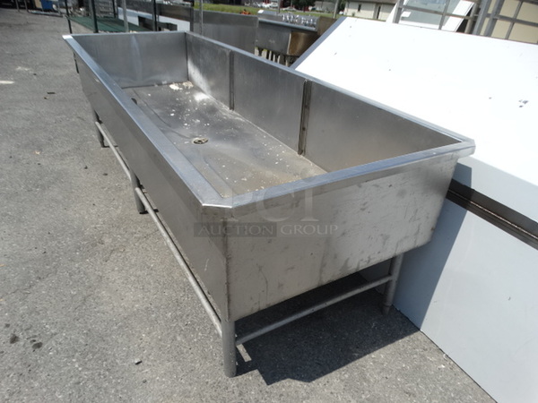 Stainless Steel Commercial Bin on Metal Legs. 99.5x35x32 - Image 4 of 5