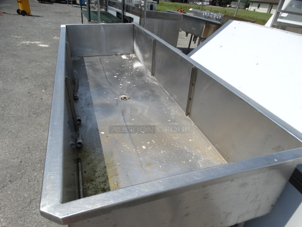 Stainless Steel Commercial Bin on Metal Legs. 99.5x35x32 - Image 5 of 5