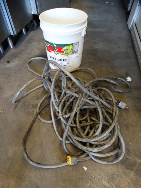 ALL ONE MONEY! Lot of Extension Cord and White Poly Bucket!