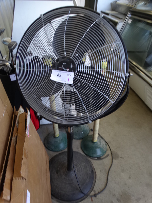 UtiliTech Metal Floor Style Fan. 24x20x52. Tested and Working!