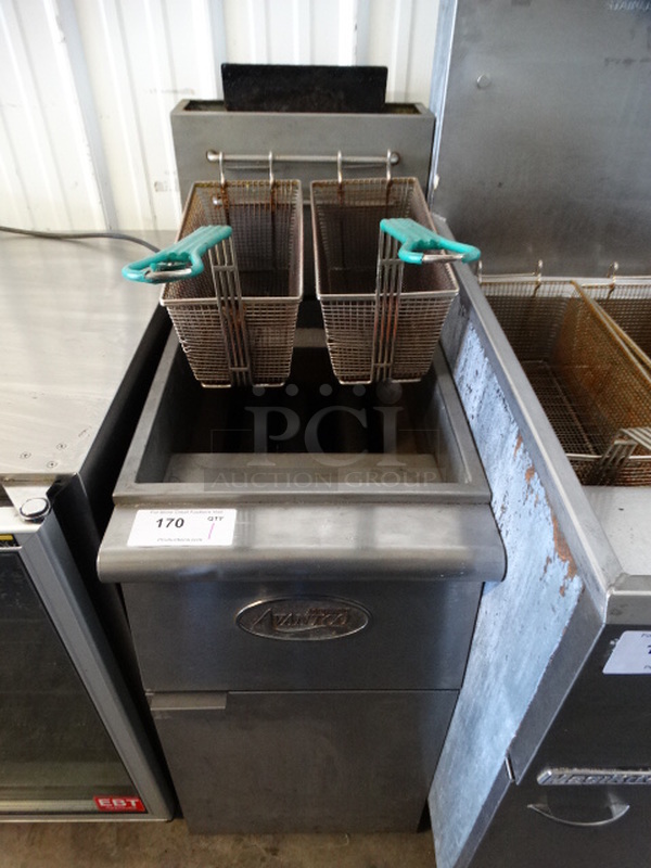 GREAT! 2014 Avantco Model FF300-P Stainless Steel Commercial Floor Style Natural Gas Powered Deep Fat Fryer w/ 2 Metal Fry Baskets. 90,000 BTU. 15.5x30x46