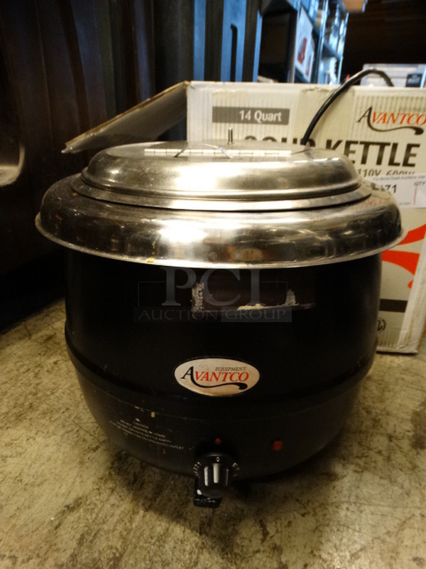 IN ORIGINAL BOX! Avantco Model 177S600 Metal Commercial Countertop Soup Kettle Food Warmer w/ Lid. 110 Volts, 1 Phase. 15x15x16. Tested and Working!