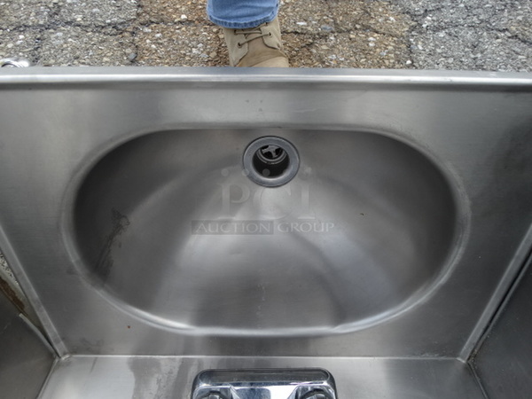 Stainless Steel Commercial Wall Mount Single Bay Sink w/ Side Splash Guards, Faucet and Handles. 19x16x22 - Image 4 of 4