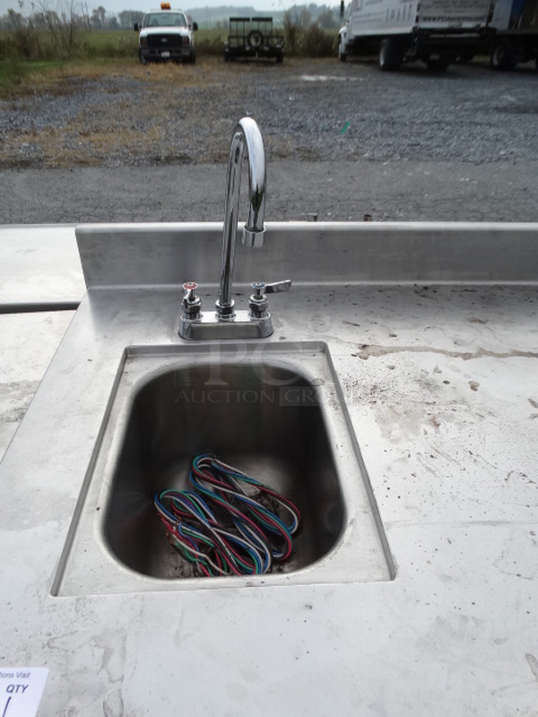 Stainless Steel Table w/ Sink Basin, Faucet, Handles, Backsplash and Undershelf. 60x30x40 - Image 5 of 7