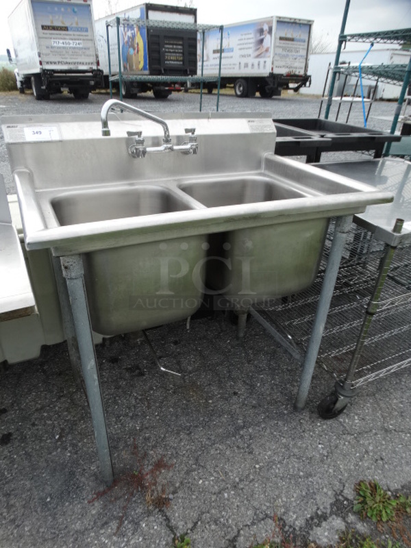 Stainless Steel Commercial 2 Bay Sink w/ Faucet and Handles. 41x27x44. Bays 16x20x12 - Image 3 of 5