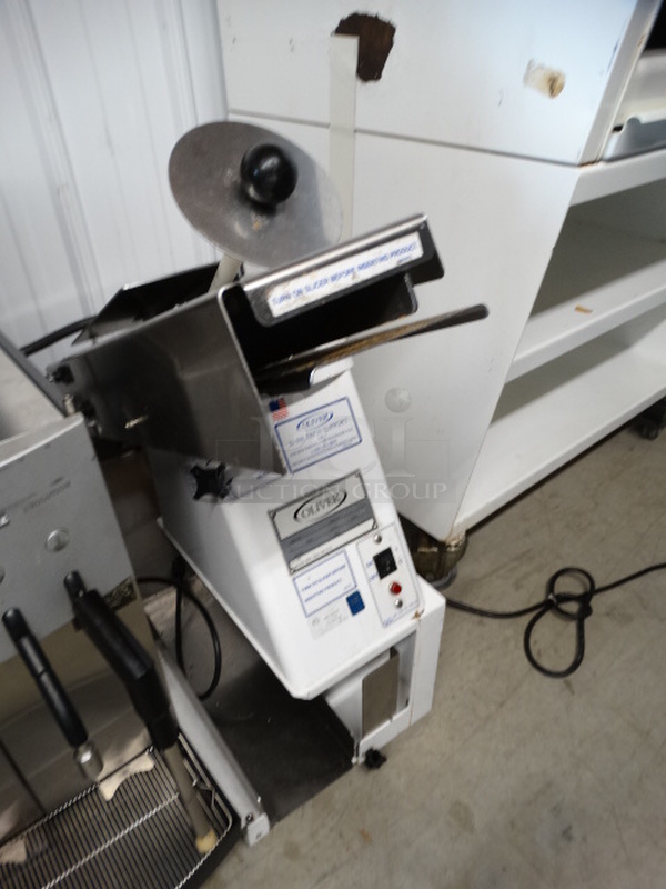AWESOME! Oliver Model 702N Metal Commercial Countertop Bread Bagel Slicer. 115 Volts, 1 Phase. 14x34x31. Tested and Working! - Image 2 of 9