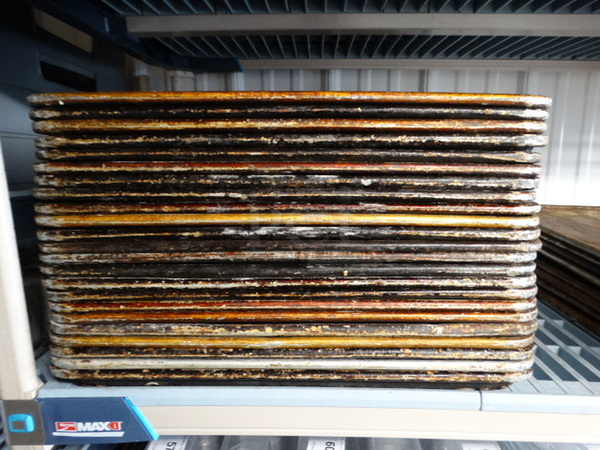 10 Metal Full Size Baking Pans. 18x26x1. 10 Times Your Bid! - Image 4 of 4