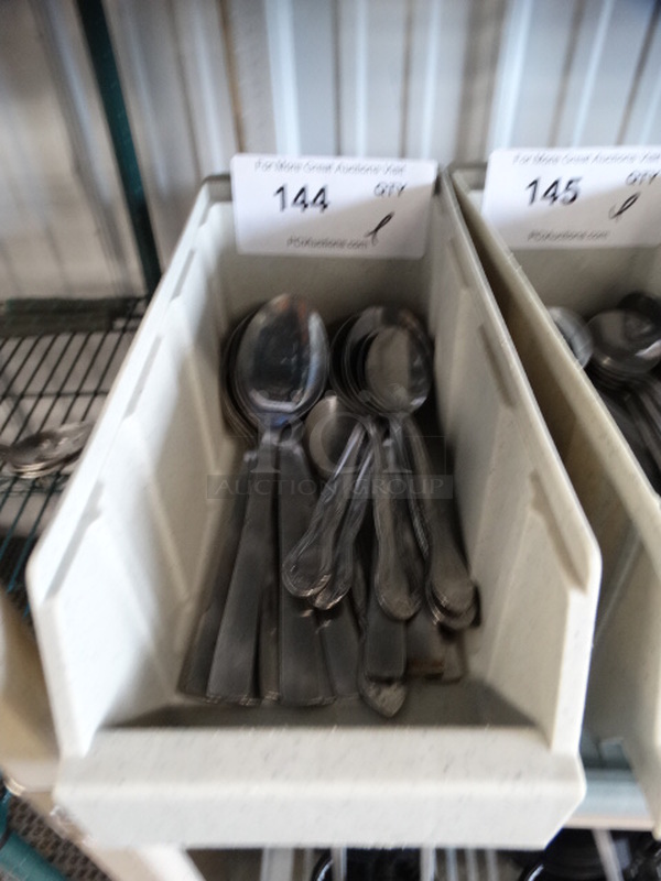 ALL ONE MONEY! Lot of Metal Spoons in Poly Bin! Includes 8.5" - Image 1 of 4