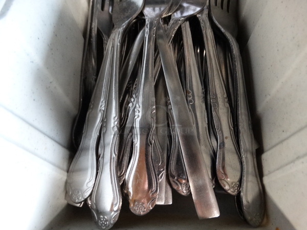 ALL ONE MONEY! Lot of Metal Forks in Poly Bin! 7.5" - Image 4 of 6