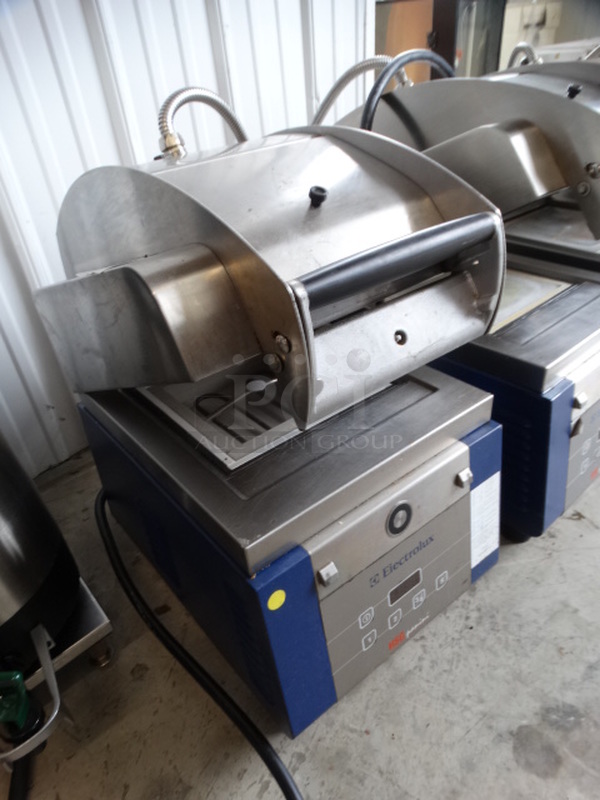 AWESOME! 2012 Electrolux Model HSPPAN HSG Panini Stainless Steel Commercial Countertop Electric Powered Panini Press. 208 Volts, 1 Phase. 14x24x21. Cannot Test Due To Plug Style - Image 3 of 9
