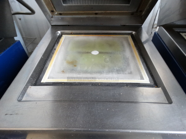 AWESOME! 2012 Electrolux Model HSPPAN HSG Panini Stainless Steel Commercial Countertop Electric Powered Panini Press. 208 Volts, 1 Phase. 14x24x21. Cannot Test Due To Plug Style - Image 5 of 9