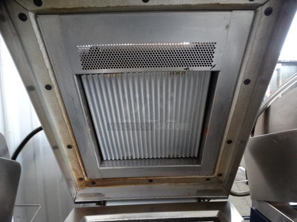AWESOME! 2012 Electrolux Model HSPPAN HSG Panini Stainless Steel Commercial Countertop Electric Powered Panini Press. 208 Volts, 1 Phase. 14x24x21. Cannot Test Due To Plug Style - Image 6 of 7