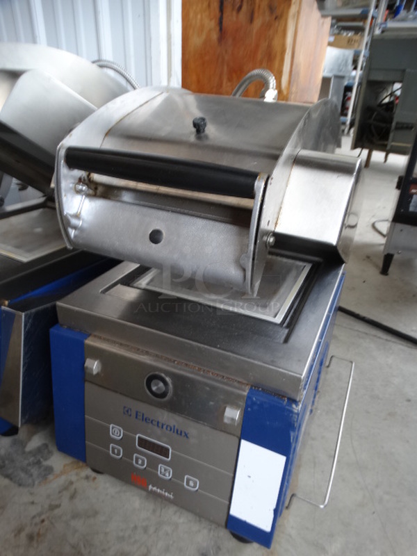 AWESOME! 2012 Electrolux Model HSPPAN HSG Panini Stainless Steel Commercial Countertop Electric Powered Panini Press. 208 Volts, 1 Phase. 14x24x21. Cannot Test Due To Plug Style - Image 9 of 11
