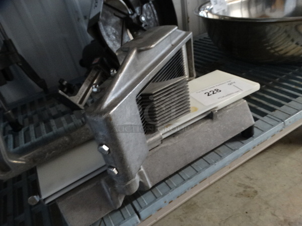Nemco Metal Commercial Countertop Tomato Slicer. 16x8x8 - Image 4 of 4