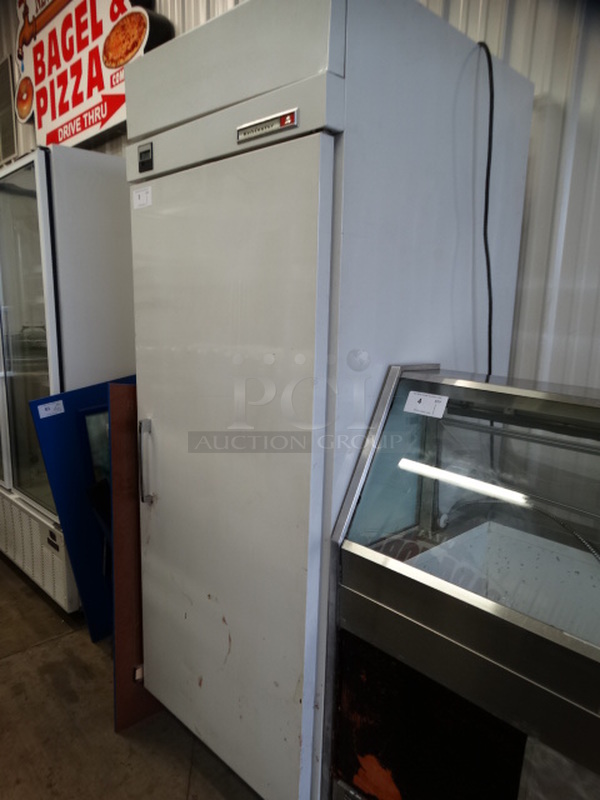 NICE! Kelvinator Model T3CHSP-4 Metal Commercial Single Door Hardening Cabinet w/ Poly Coated Racks. 115 Volts, 1 Phase. 31x35x84. Tested and Working! - Image 2 of 8
